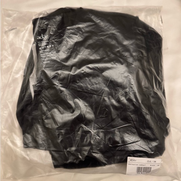 NWT ADAY Destination Jumpsuit Black XS - Stretch Convertible Cropped - Picture 5 of 10